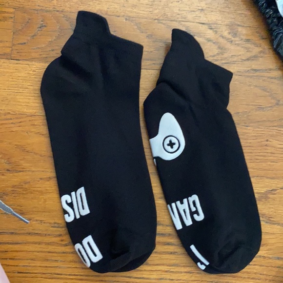 Do not disturb I’m gaming socks men’s nwot - Picture 2 of 3
